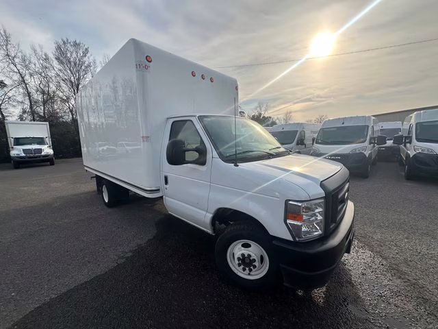 2024 Oxford White Ford E-350SD Base RWD Truck