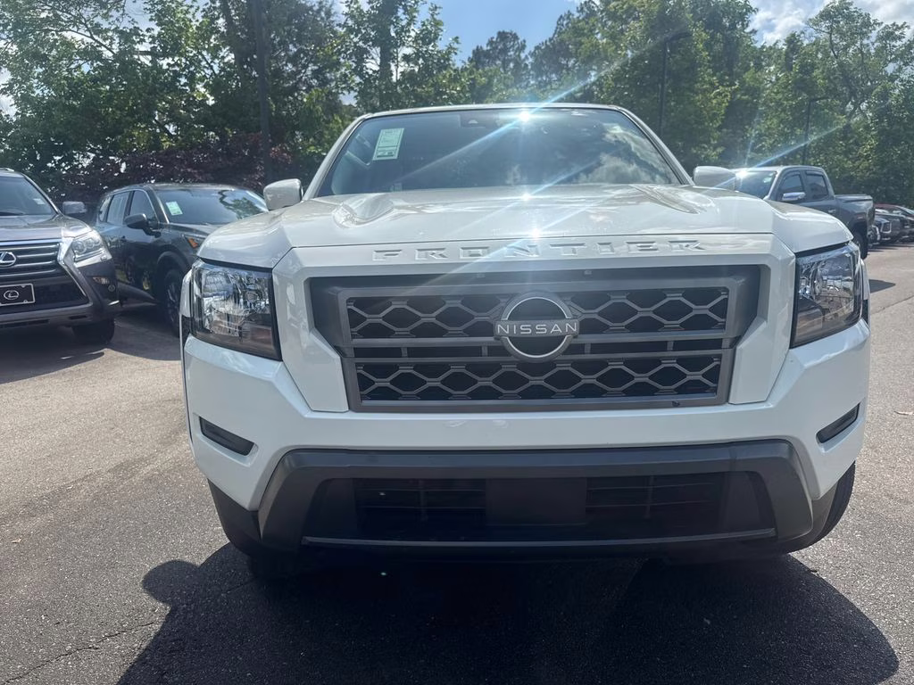 2023 Glacier White Nissan Frontier SV RWD Truck