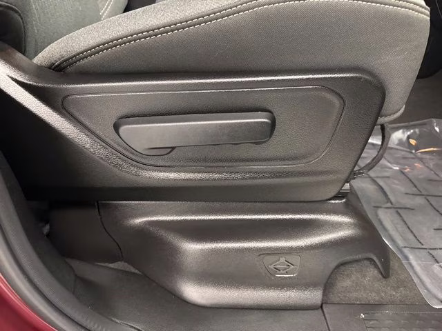 2022 Delmonico Red Pearlcoat Ram 1500 Big Horn 4X4 Truck
