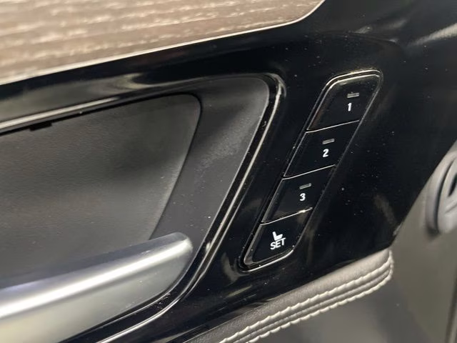 2024 Lunar Silver Metallic Acura MDX Advance AWD SUV