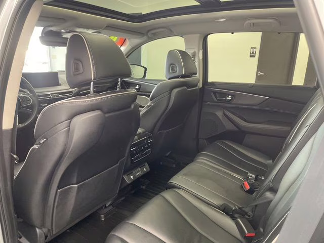 2024 Lunar Silver Metallic Acura MDX Advance AWD SUV
