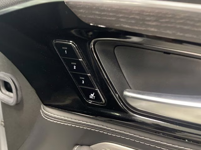 2024 Lunar Silver Metallic Acura MDX Advance AWD SUV