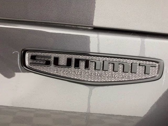 2026 Baltic Gray Metallic Clearcoat Jeep Grand Cherokee L Summit 4X4 SUV