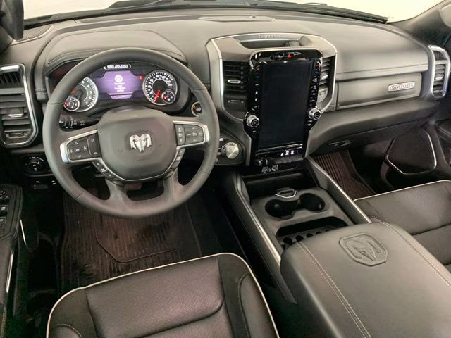 2025 Diamond Black Crystal Pearlcoat Ram 1500 Laramie 4X4 Truck