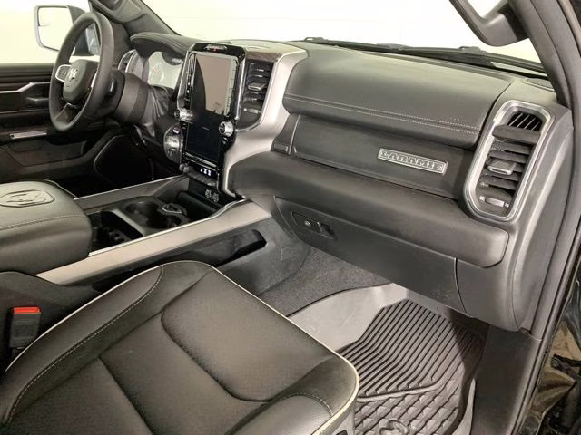 2025 Diamond Black Crystal Pearlcoat Ram 1500 Laramie 4X4 Truck