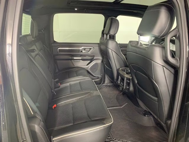 2025 Diamond Black Crystal Pearlcoat Ram 1500 Laramie 4X4 Truck