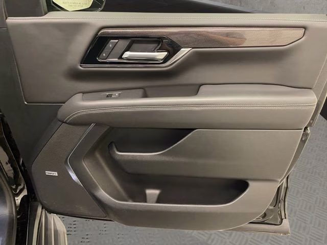 2025 Onyx Black GMC Yukon Elevation 4X4 SUV