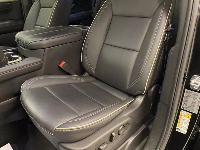2025 Onyx Black GMC Yukon Elevation 4X4 SUV