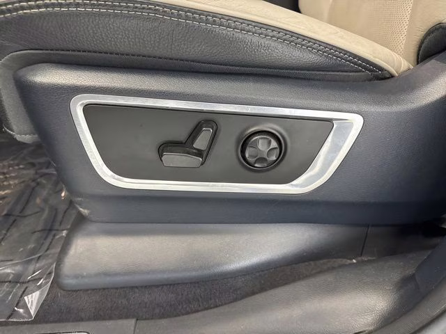 2022 Patriot Blue Pearlcoat Ram 1500 Limited 4X4 Truck