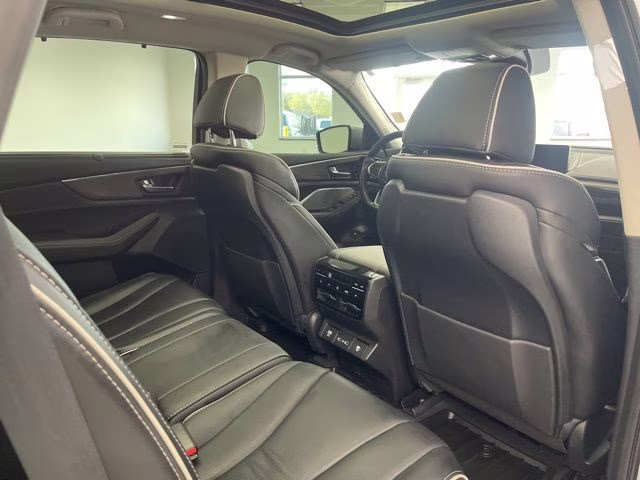 2024 Lunar Silver Metallic Acura MDX Advance AWD SUV