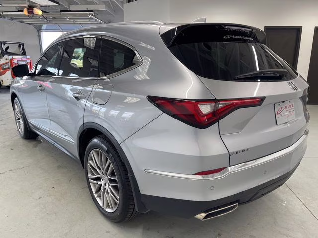 2024 Lunar Silver Metallic Acura MDX Advance AWD SUV