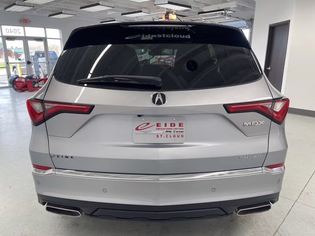 2024 Lunar Silver Metallic Acura MDX Advance AWD SUV