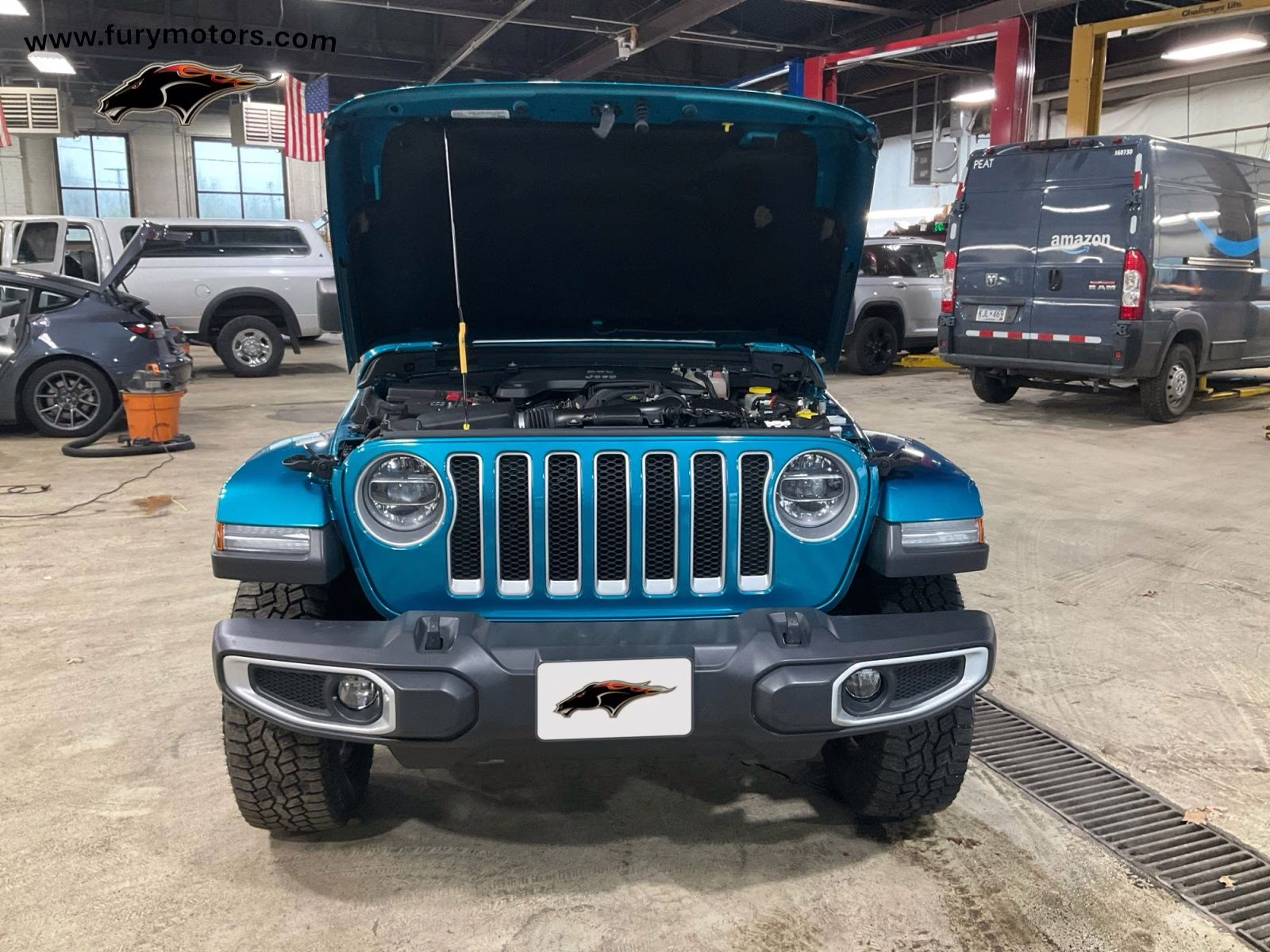 2019 Bikini Pearlcoat Jeep Wrangler Unlimited Sahara 4X4 SUV