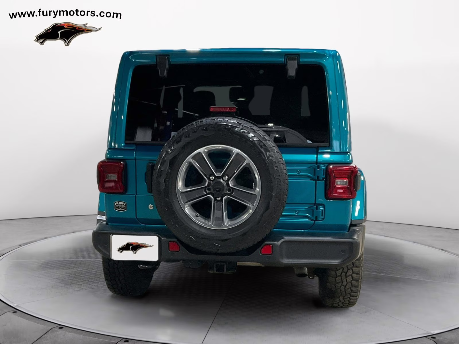 2019 Bikini Pearlcoat Jeep Wrangler Unlimited Sahara 4X4 SUV