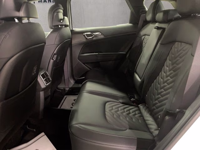 2026 Snow White Pearl Kia Sportage Hybrid X-Line AWD SUV