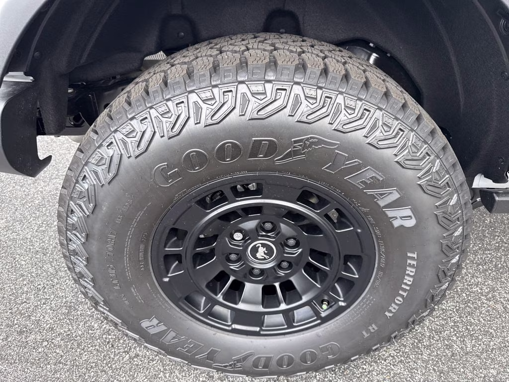 2026 Avalanche Gray Ford Bronco Big Bend 4X4 SUV