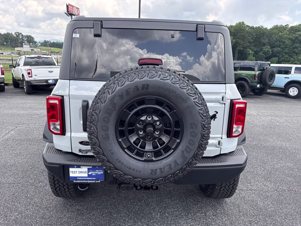 2026 Avalanche Gray Ford Bronco Big Bend 4X4 SUV