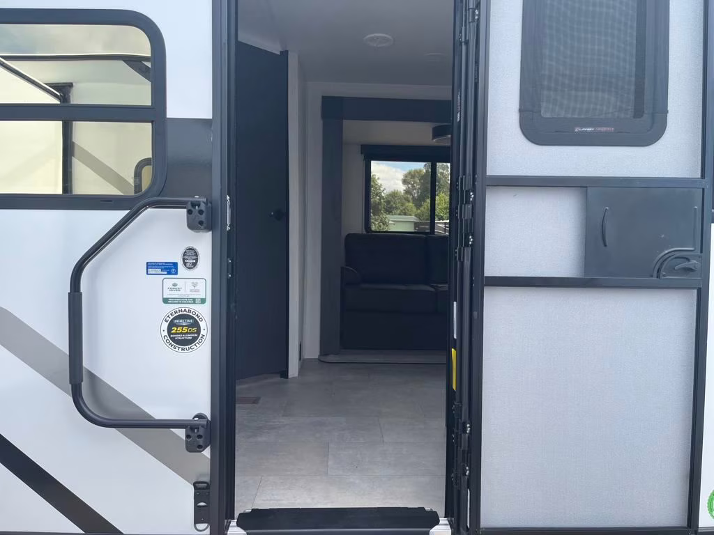 2026 Prime Time Tracer 255DS Trailer