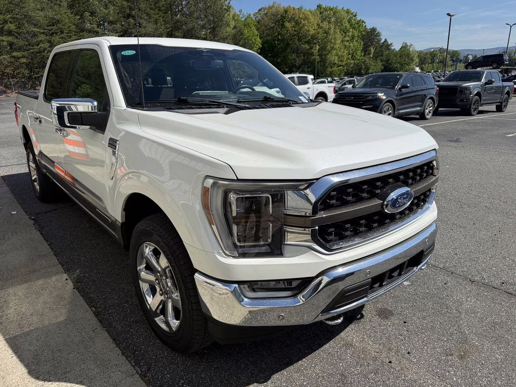2023 Star White Metallic Tri-Coat Ford F-150 King Ranch 4X4 Truck