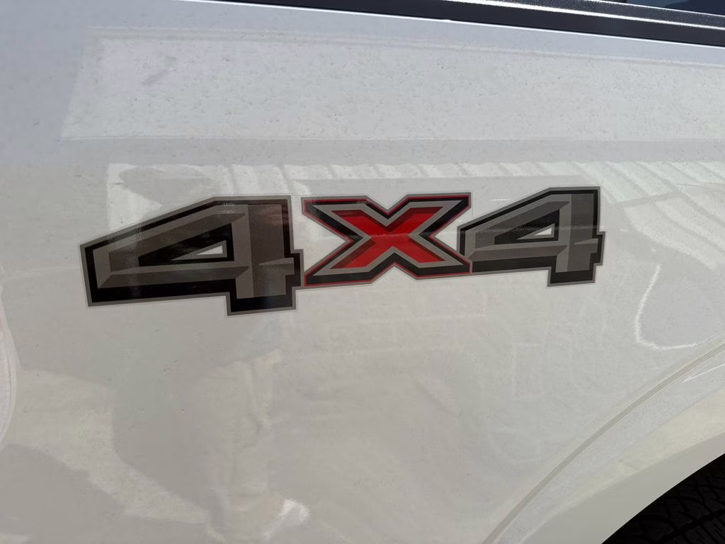 2023 Star White Metallic Tri-Coat Ford F-150 King Ranch 4X4 Truck