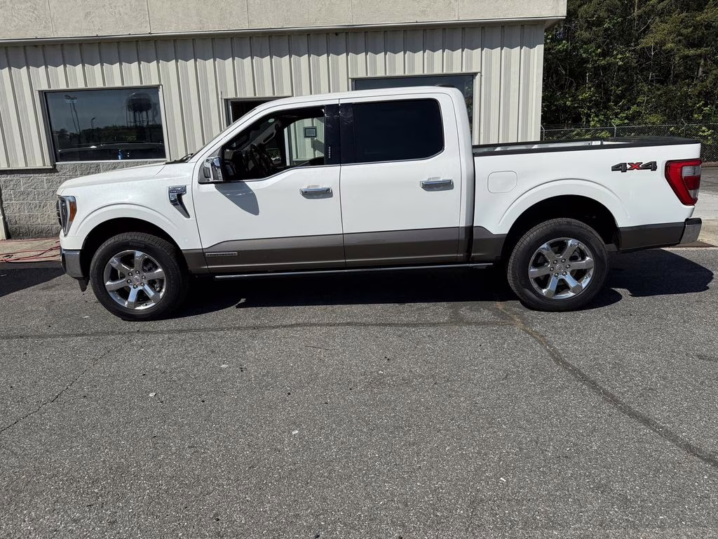 2023 Star White Metallic Tri-Coat Ford F-150 King Ranch 4X4 Truck