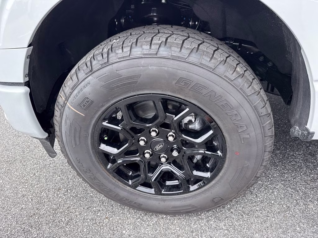 2026 Avalanche Ford F-150 XLT 4X4 Truck