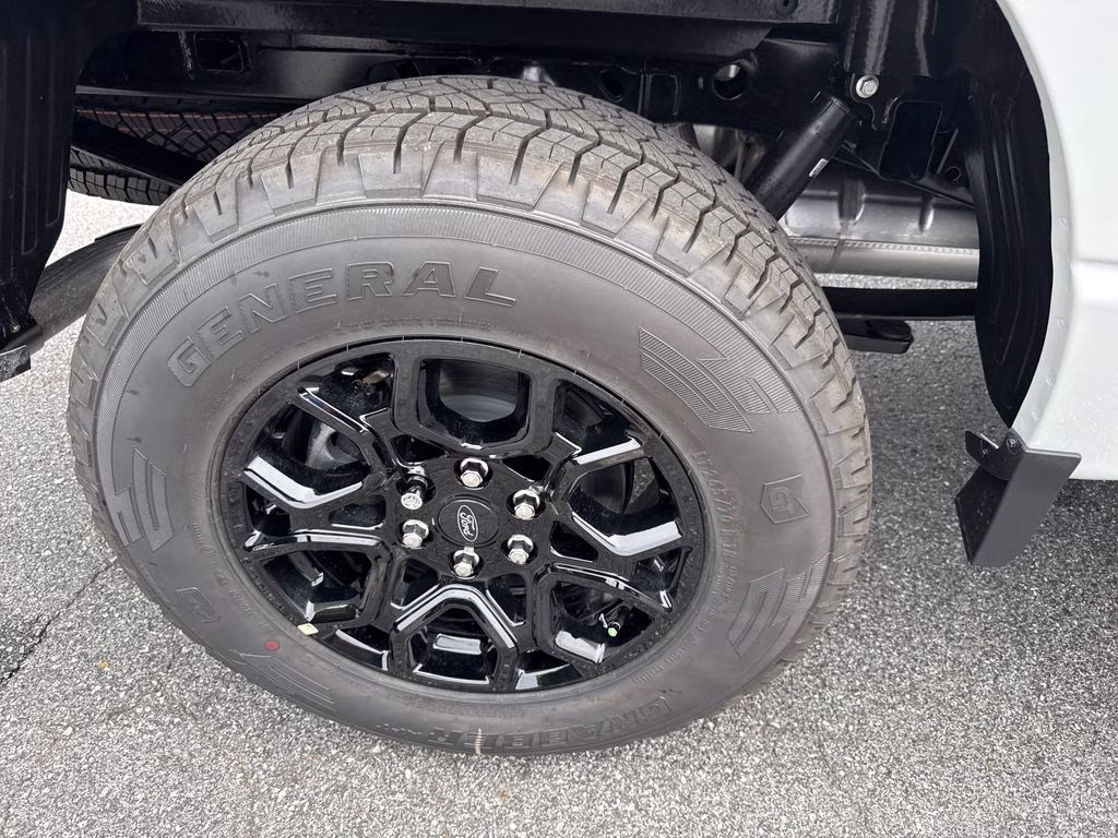 2026 Avalanche Ford F-150 XLT 4X4 Truck