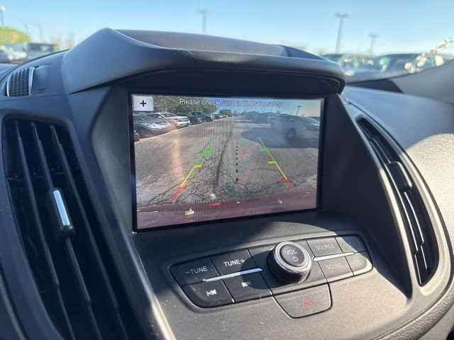 2019 Ruby Red Metallic Ford Escape SE 4X4 SUV