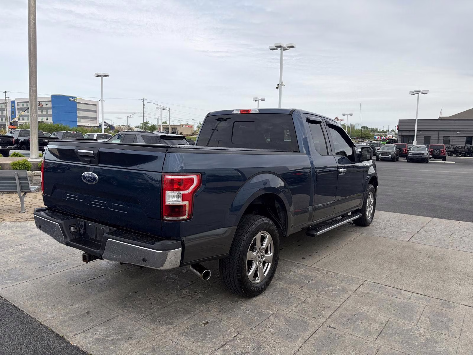 2018 Blue Jeans/Magnetic Ford F-150 XLT RWD Truck