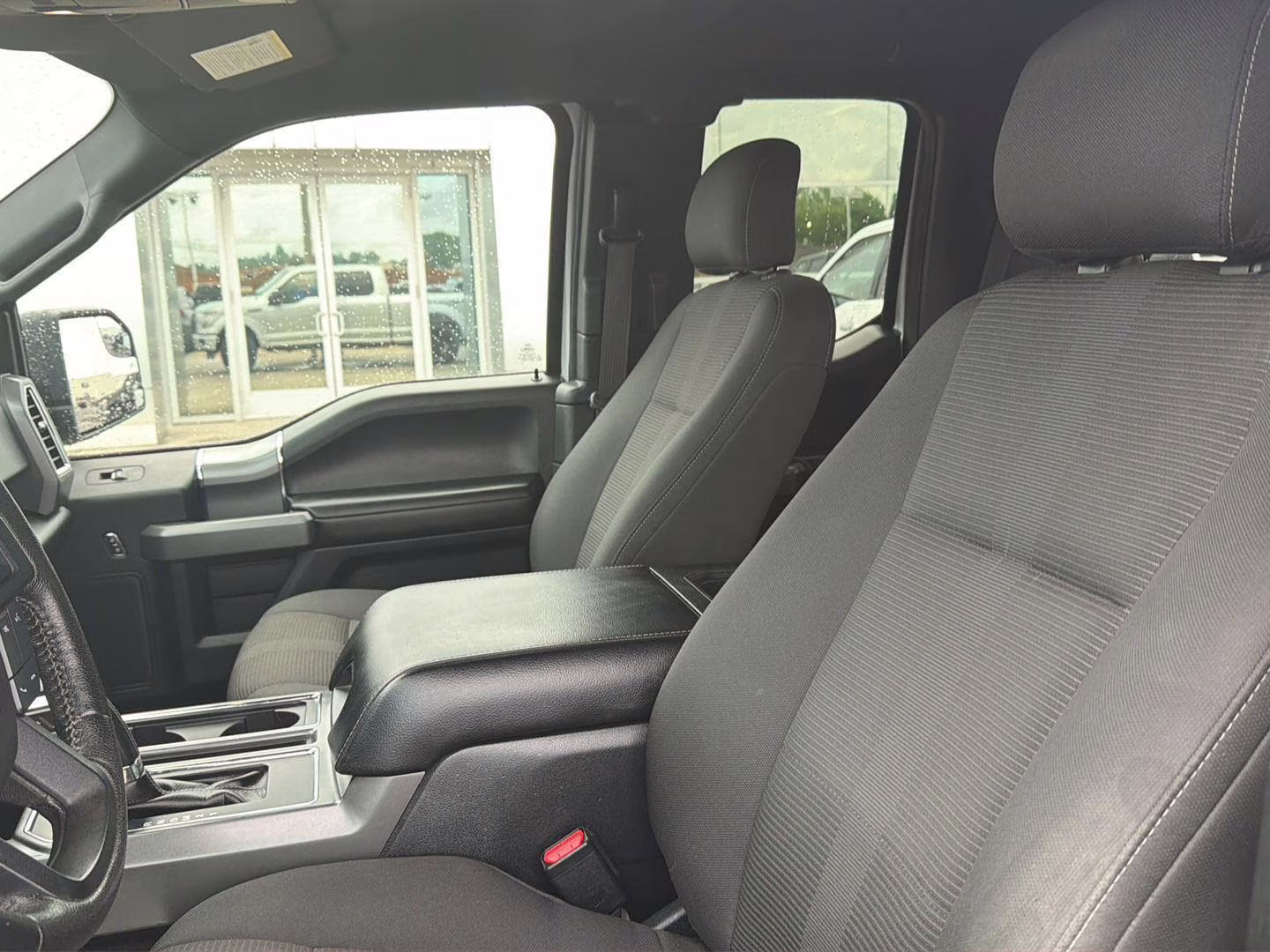 2016 Ingot Silver Metallic Ford F-150 XLT 4X4 Truck