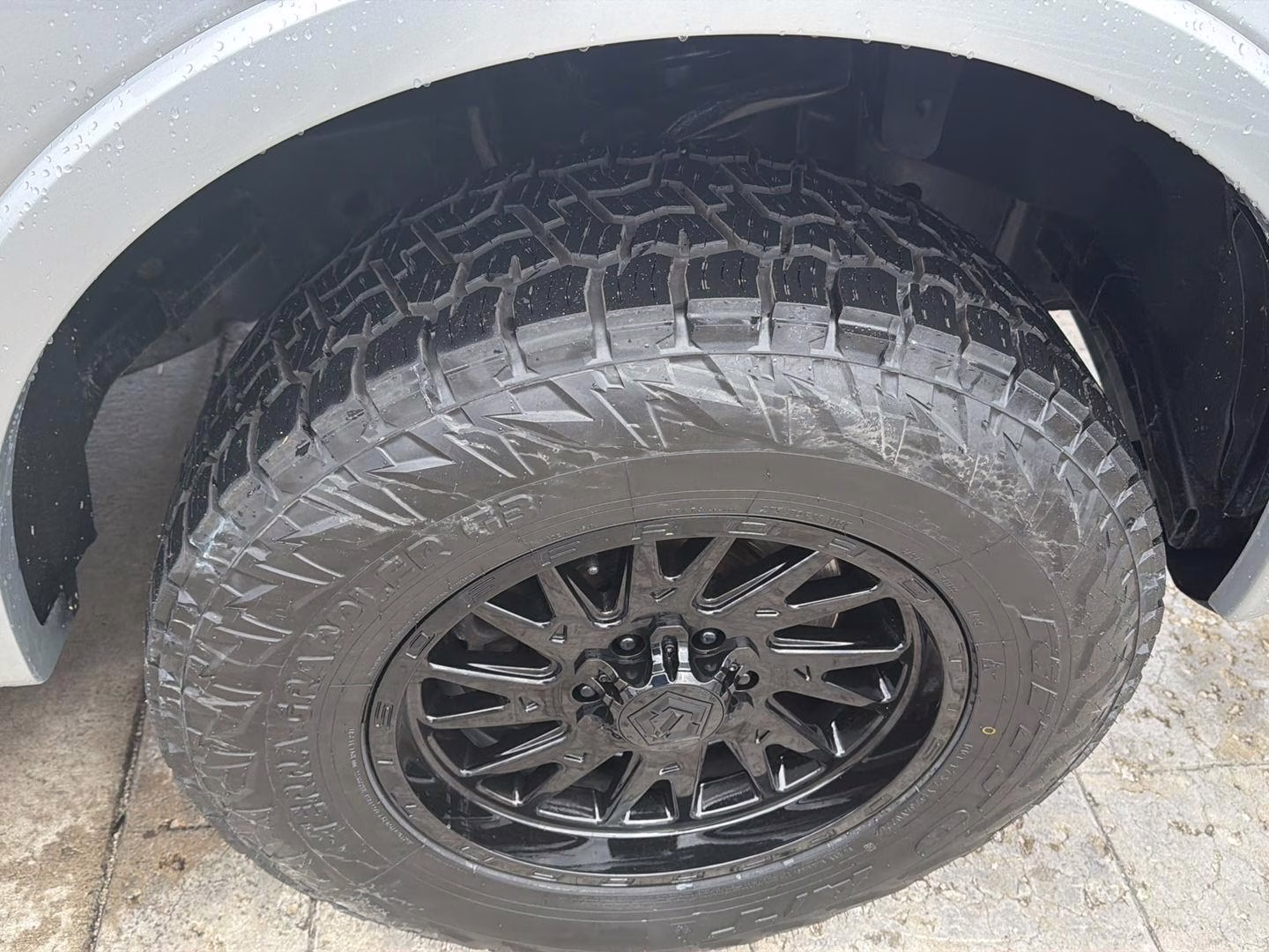 2016 Ingot Silver Metallic Ford F-150 XLT 4X4 Truck