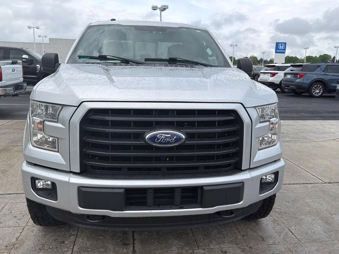 2016 Ingot Silver Metallic Ford F-150 XLT 4X4 Truck