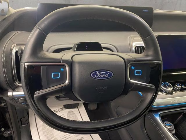 2025 Gray Metallic Ford Expedition Max Platinum 4X4 SUV