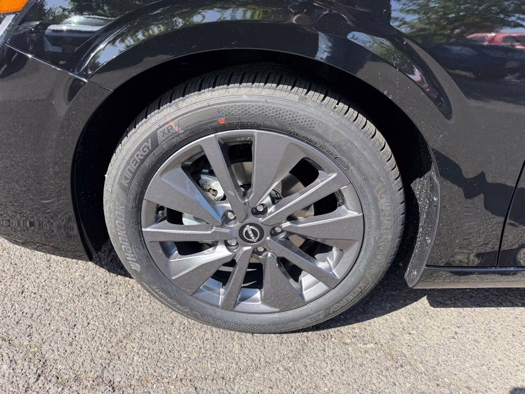 2026 Super Black Nissan Sentra SL FWD Sedan