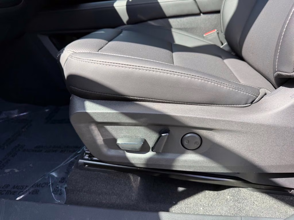 2026 Everest White Pearl Tricoat Nissan Murano SL AWD SUV