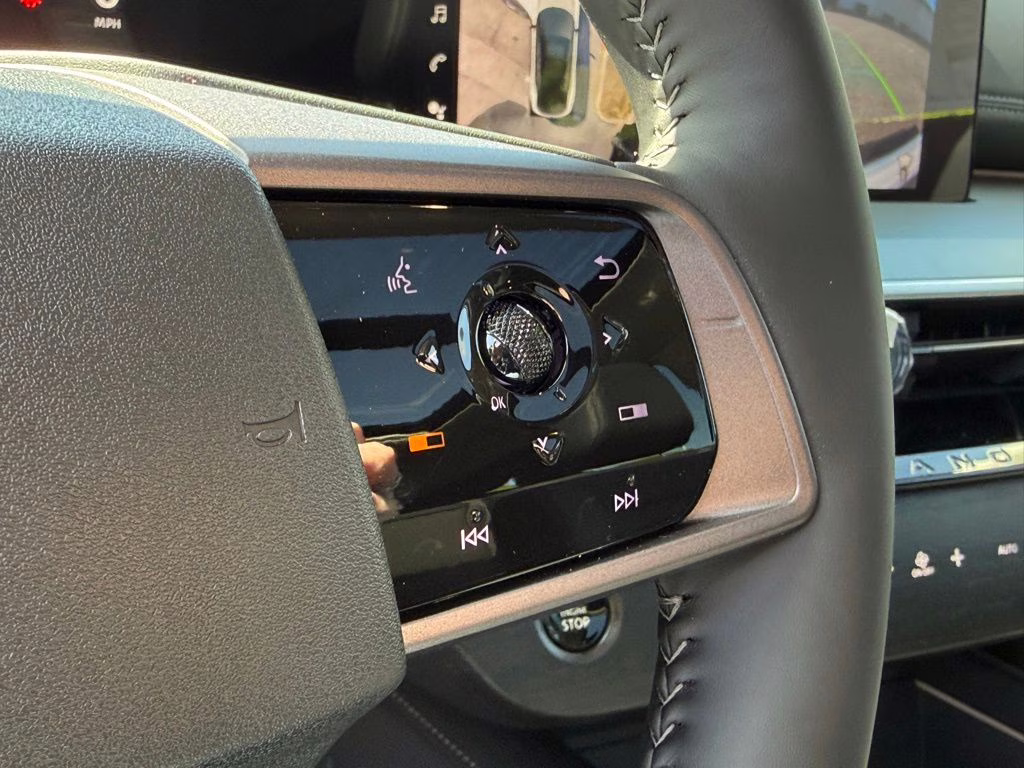 2026 Everest White Pearl Tricoat Nissan Murano SL AWD SUV