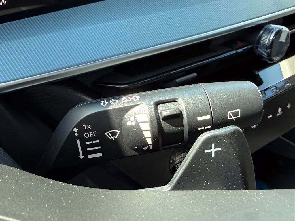 2026 Everest White Pearl Tricoat Nissan Murano SL AWD SUV