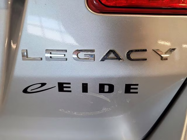 2012 Ice Silver Metallic Subaru Legacy 2.5i AWD Sedan