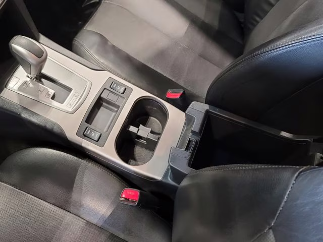 2012 Ice Silver Metallic Subaru Legacy 2.5i AWD Sedan