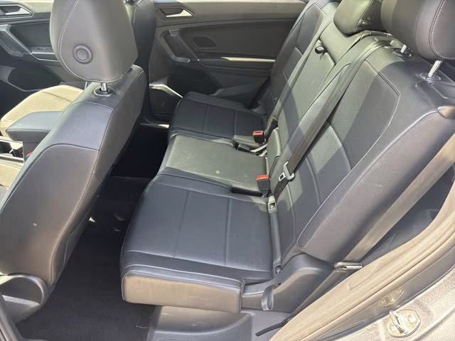 2020 Platinum Gray Metallic Volkswagen Tiguan SE R-Line Black AWD SUV