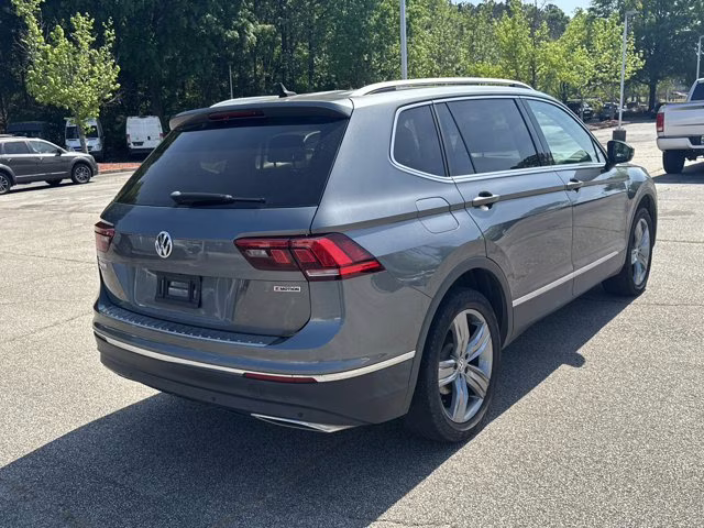 2020 Platinum Gray Metallic Volkswagen Tiguan SE R-Line Black AWD SUV