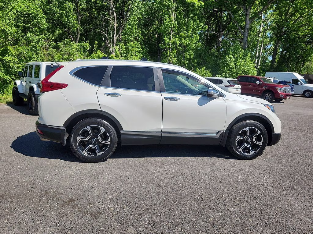2018 White Diamond Pearl Honda CR-V Touring AWD SUV