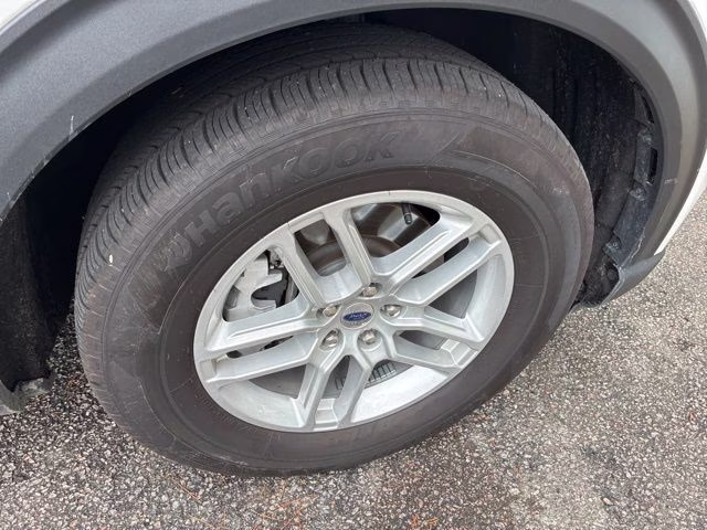 2026 White Metallic Ford Explorer Active RWD SUV