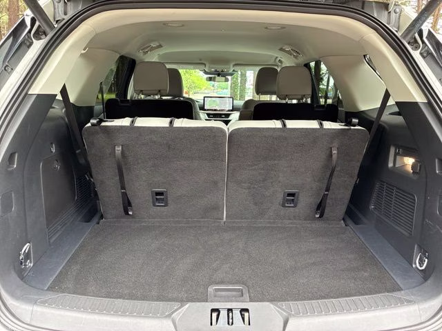 2026 White Metallic Ford Explorer Active RWD SUV