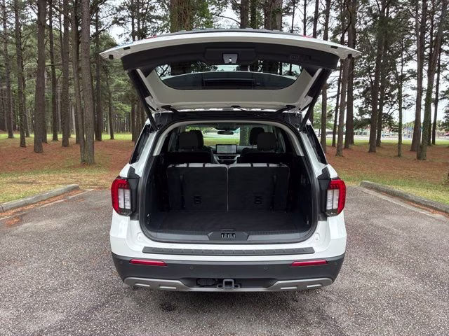 2026 White Metallic Ford Explorer Active RWD SUV