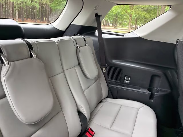 2026 White Metallic Ford Explorer Active RWD SUV