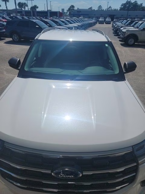 2026 White Metallic Ford Explorer Active RWD SUV