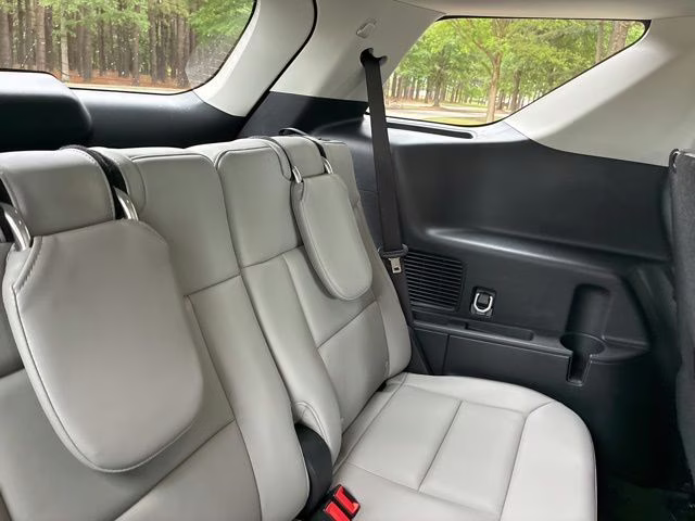 2026 White Metallic Ford Explorer Active RWD SUV