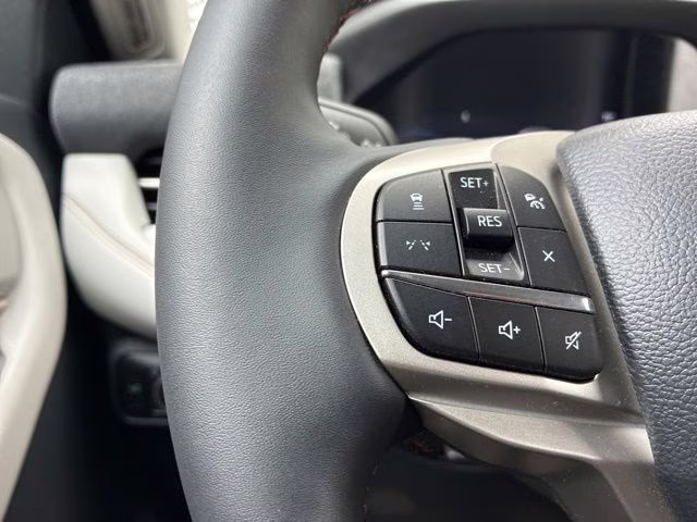 2026 White Metallic Ford Explorer Active RWD SUV