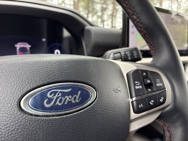 2026 White Metallic Ford Explorer Active RWD SUV